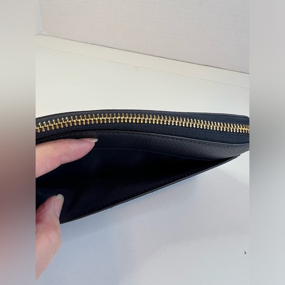 Coach Long Navy Blue Leather Zip Around Wallet w/ Wristlet strap - Picture 11 of 13